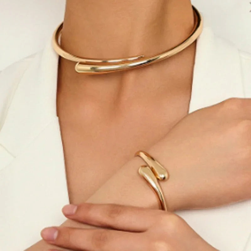 Simple metal temperament geometric circular smooth surface women eprolo