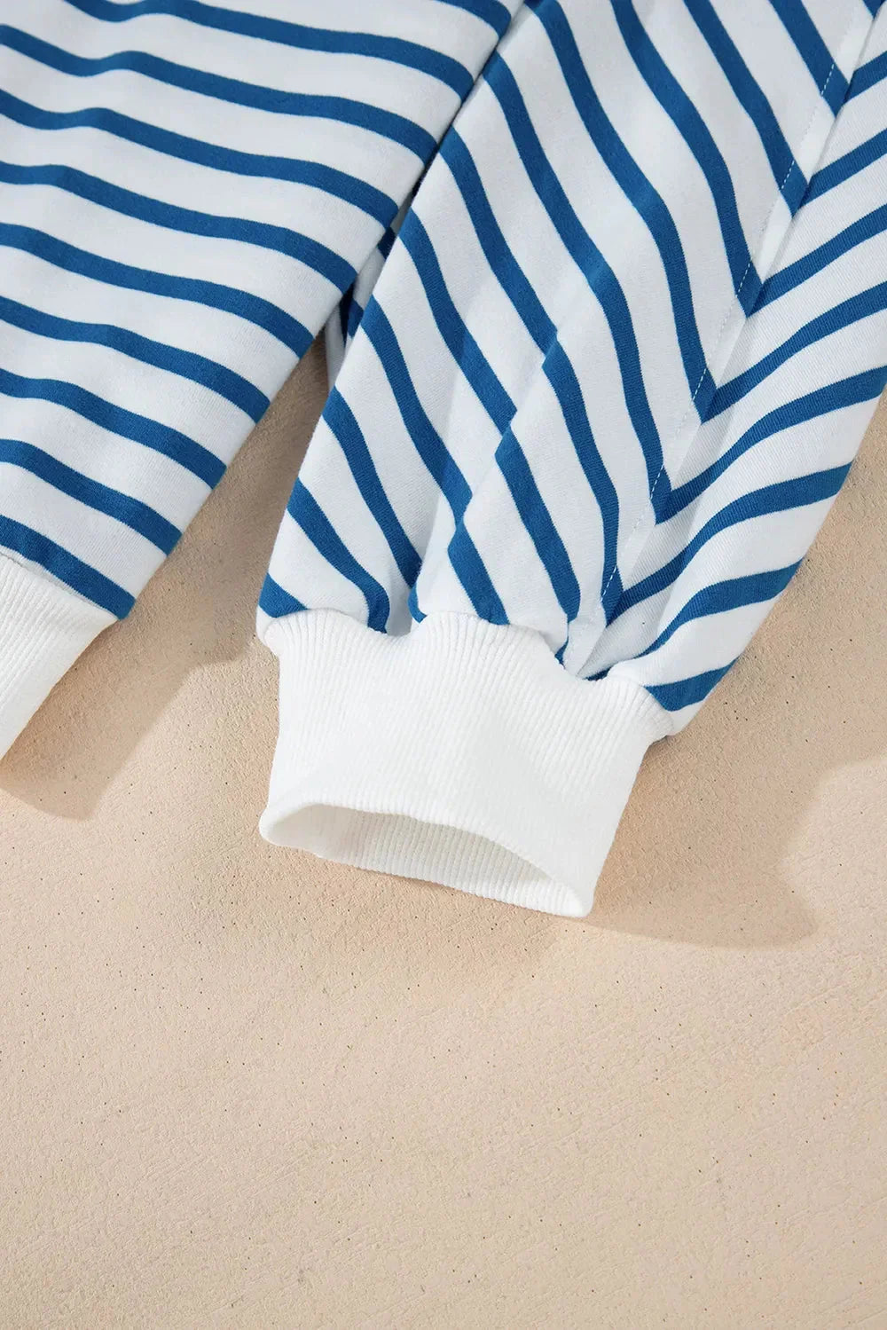 Striped Round Neck Long Sleeve Sweatshirt eprolo
