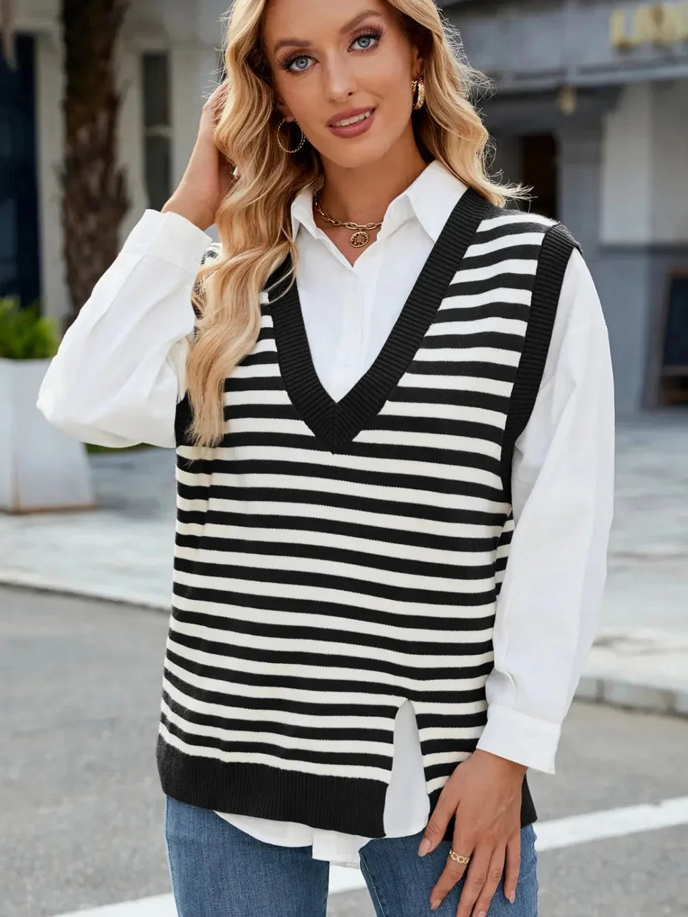 Slit V-Neck Striped Sweater Vest eprolo
