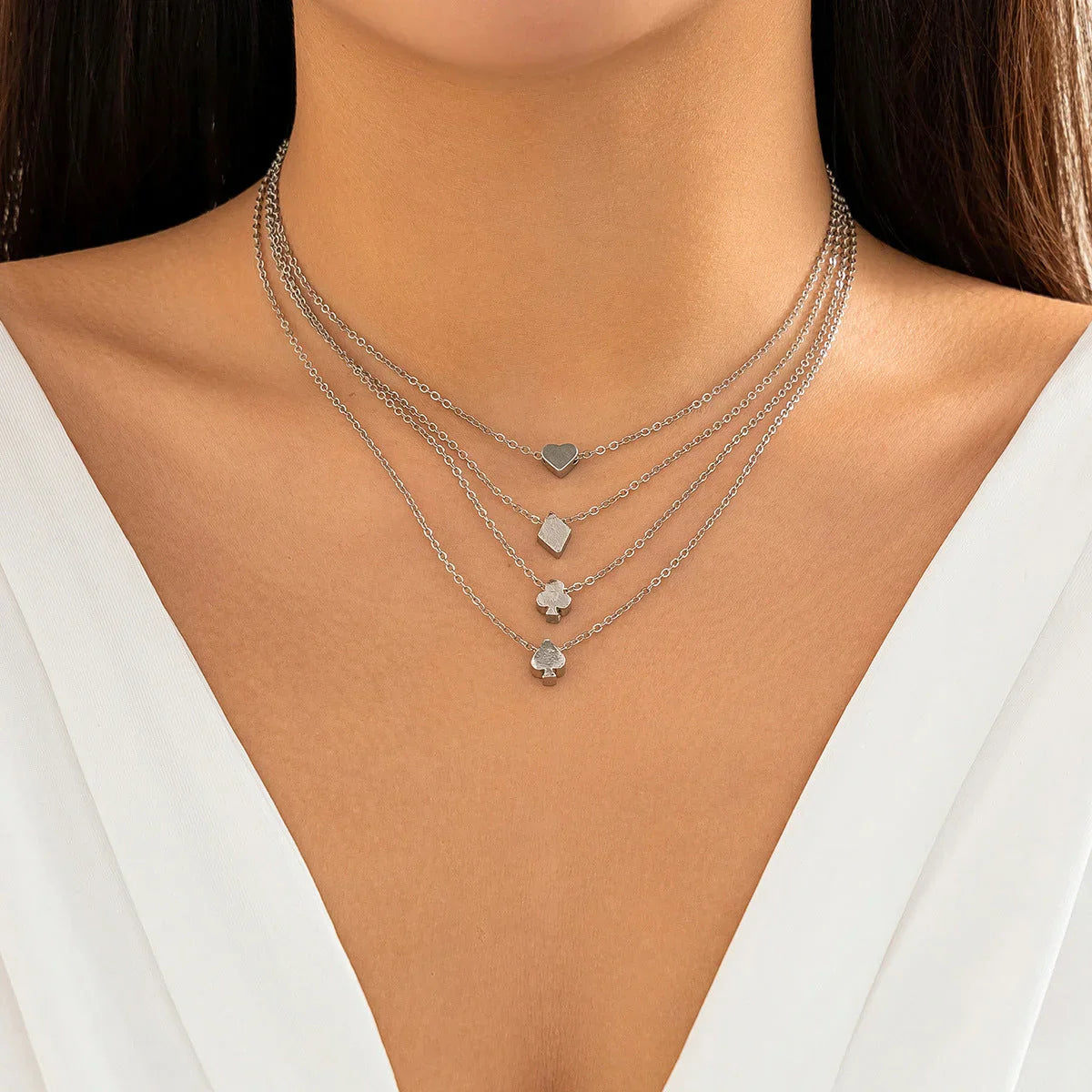 Multi layered fashion necklace necklaces, metal circular triangular heart-shaped chain eprolo