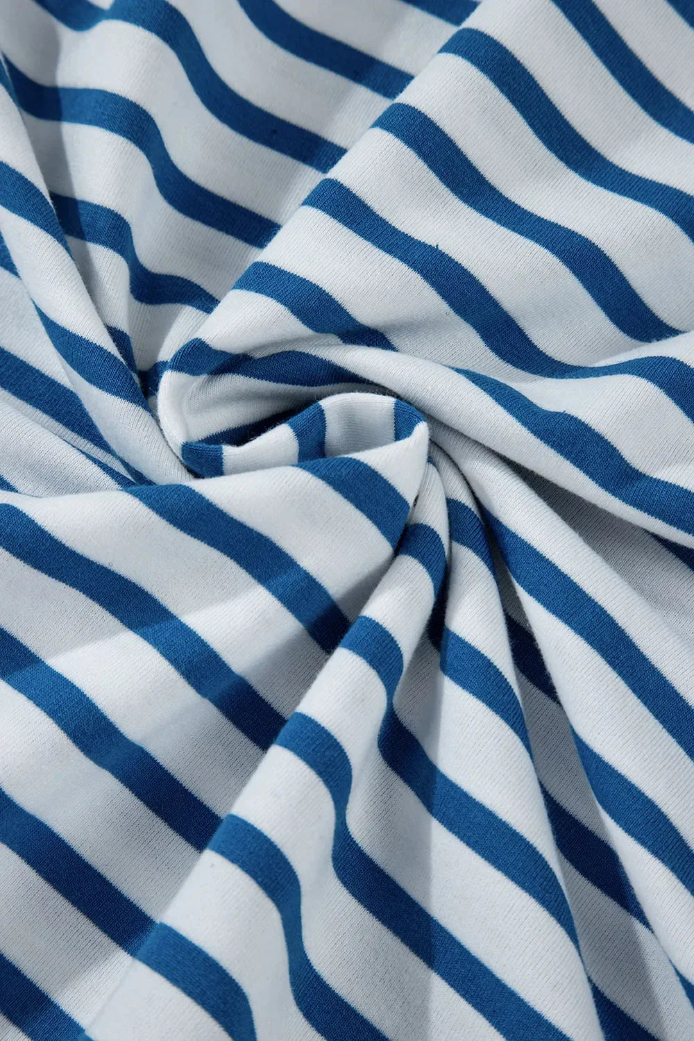 Striped Round Neck Long Sleeve Sweatshirt eprolo