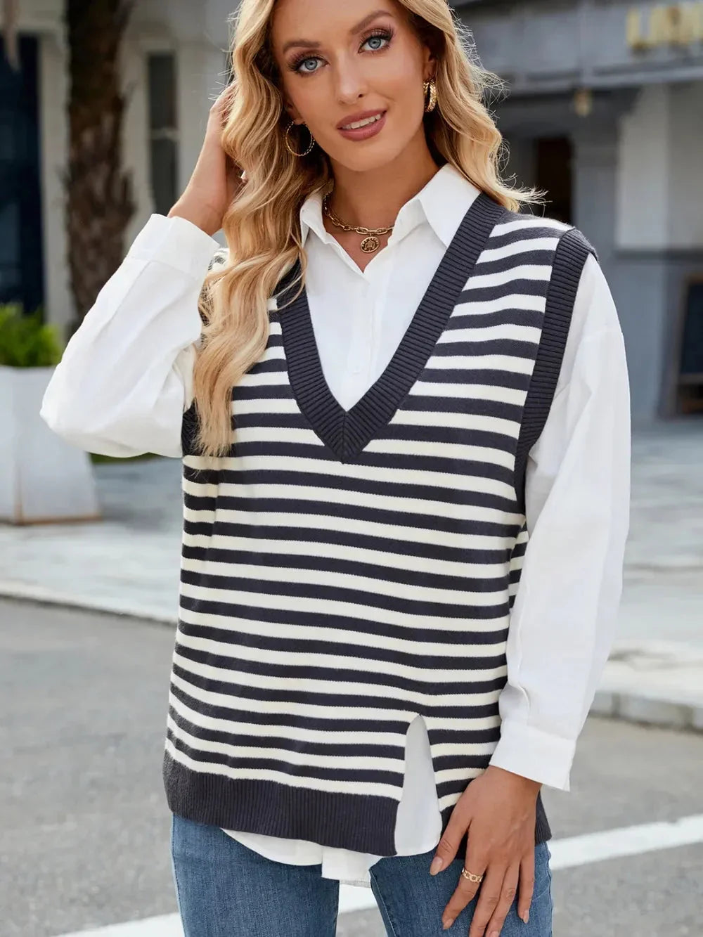 Slit V-Neck Striped Sweater Vest eprolo