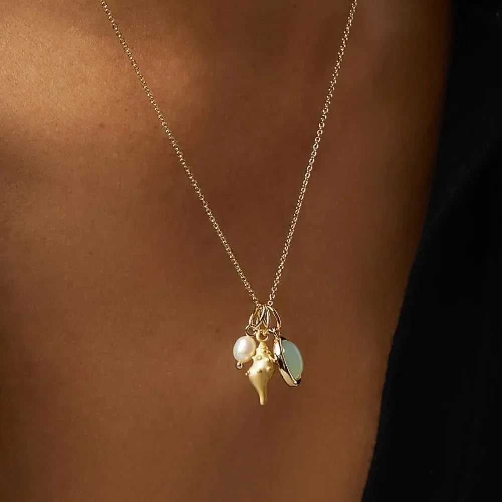 14K Gold-Plated Natural Crystal Conch Pendant Necklace eprolo