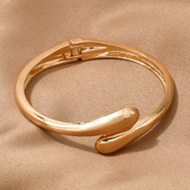 Simple metal temperament geometric circular smooth surface women eprolo