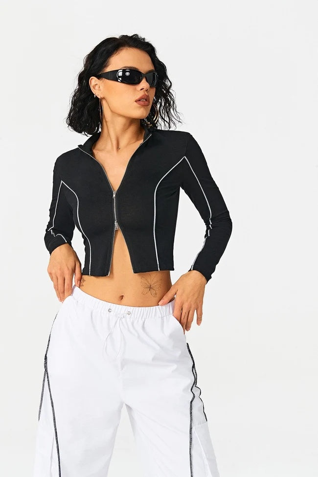 Women's Contrasting Color Line Standing Collar Wears Knitted Shirts