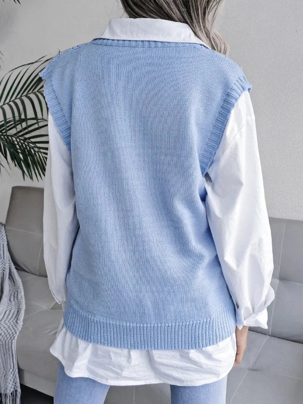 Hollow out Fried Dough Twists V-neck knitted vest sweater eprolo