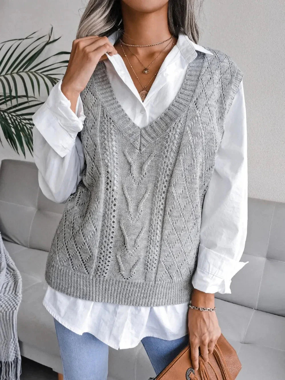 Hollow out Fried Dough Twists V-neck knitted vest sweater eprolo